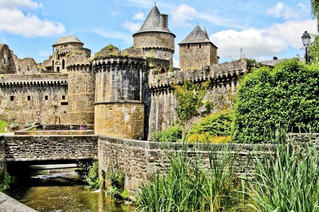 Apartment Avec Vue Fougeres